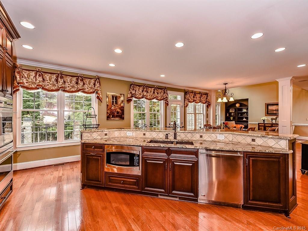 416 Hendon Row Fort Mill, SC 29715 - Photo 9 of 24 Gallery Image 9