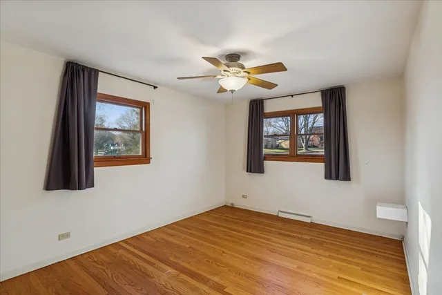 $319,900 | 281 North Shaddle Avenue, Mundelein, IL 60060