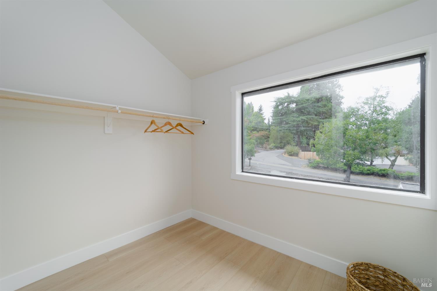 8061 Elphick Road Sebastopol, CA 95472 - Photo 29 of 52 Gallery Image 29