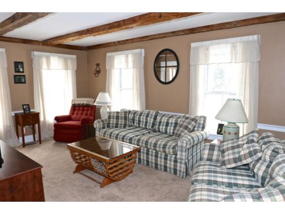 245 Wentworth Road Brookfield, NH 03872 - Photo 4 of 21