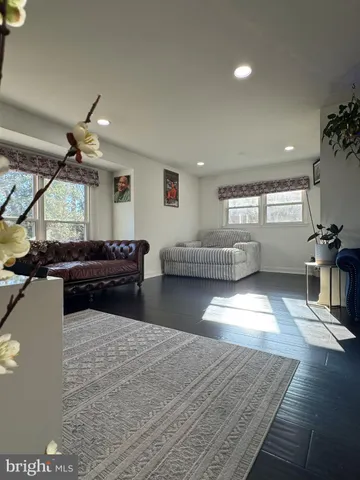 $1,095,000 | 131 Casmar Street Southeast, Vienna, VA 22180