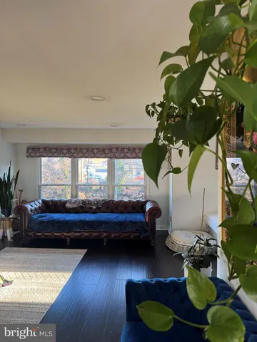 $1,095,000 | 131 Casmar Street Southeast, Vienna, VA 22180