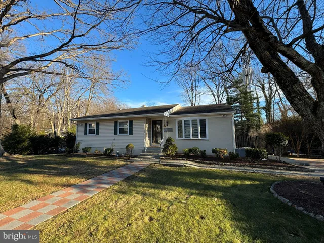 $1,095,000 | 131 Casmar Street Southeast, Vienna, VA 22180