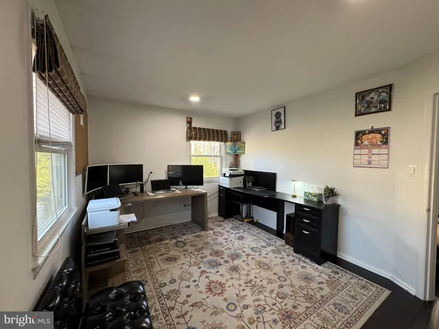 $1,095,000 | 131 Casmar Street Southeast, Vienna, VA 22180