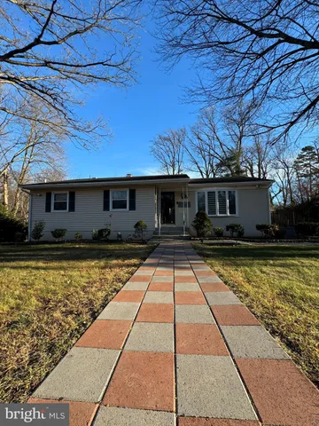 $1,095,000 | 131 Casmar Street Southeast, Vienna, VA 22180