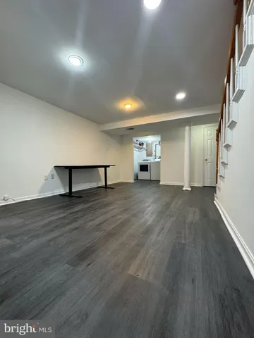 $1,095,000 | 131 Casmar Street Southeast, Vienna, VA 22180