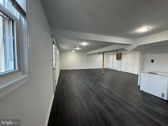 $1,095,000 | 131 Casmar Street Southeast, Vienna, VA 22180