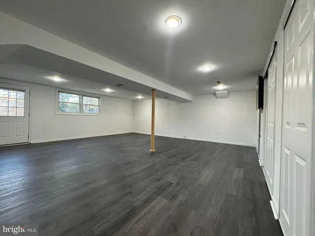 $1,095,000 | 131 Casmar Street Southeast, Vienna, VA 22180