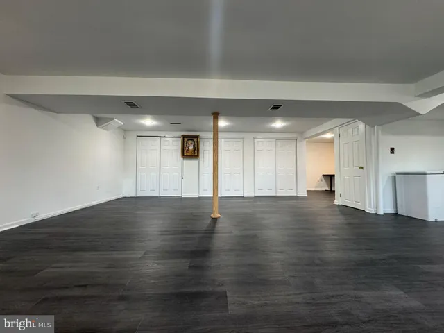 $1,095,000 | 131 Casmar Street Southeast, Vienna, VA 22180