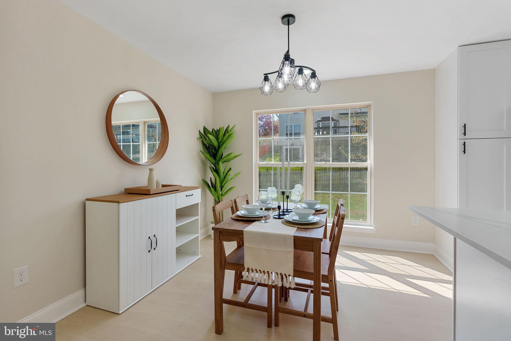 4535 Whetstone Court Hampstead, MD 21074 - Photo 6 of 42 Dinning area