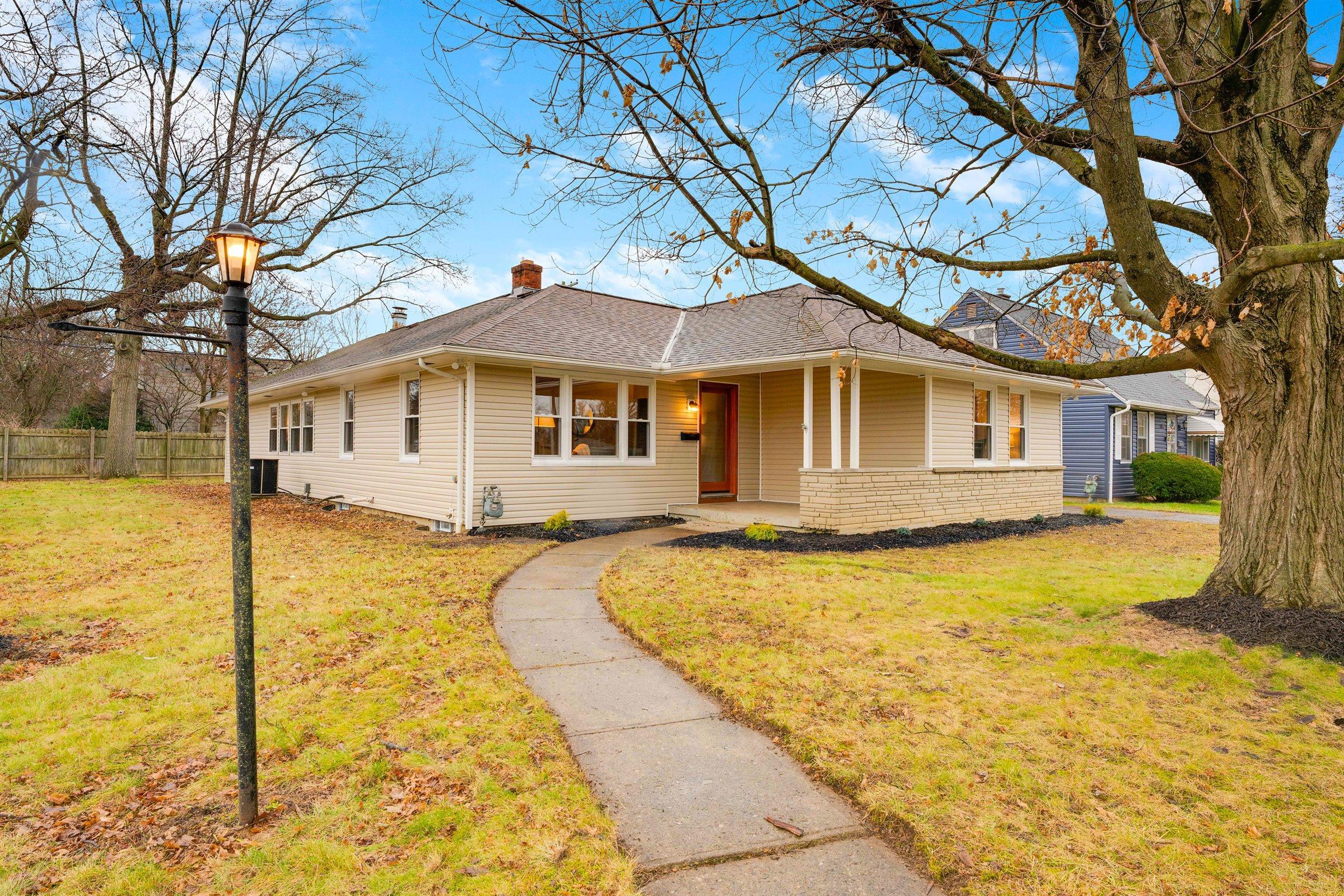 872 South Kellner Road Columbus, OH 43209 - Photo 1 of 35 Gallery Image 1