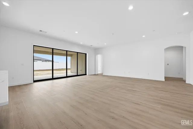 $725,815 | Undisclosed Address, Bakersfield, CA 93314