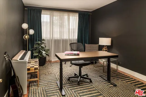 $1,095,000 | 531 North Rossmore Avenue, Unit 204, Los Angeles, CA 90004