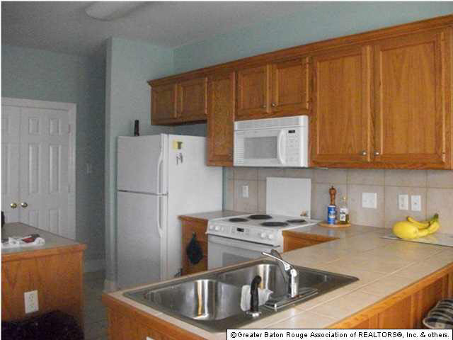 10203 Springrose Avenue Baton Rouge, LA 70810 - Photo 4 of 19