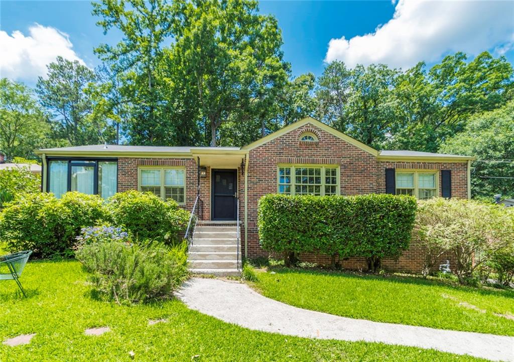 714 North Parkwood Road Decatur, GA 30030 - Photo 1 of 1 This beautifully updated 3 bedroom, 2 bath mid-century home is located in the desired Druid Hills neighborhood.