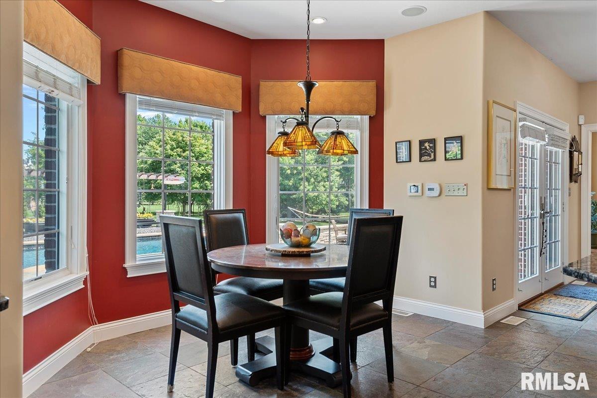 5404 Reserve Boulevard Springfield, IL 62711 - Photo 23 of 93