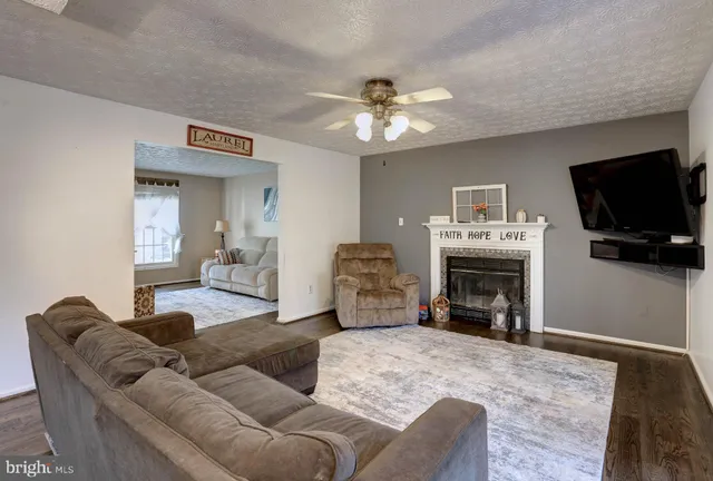 $765,000 | 8200 Splashing Brook Court, Laurel, MD 20723