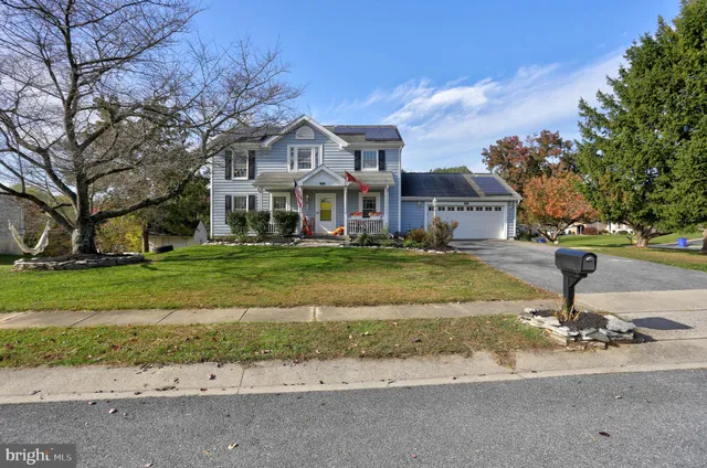 $765,000 | 8200 Splashing Brook Court, Laurel, MD 20723