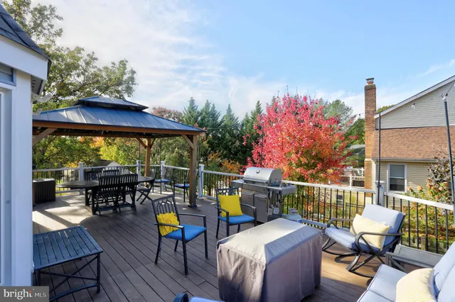 $765,000 | 8200 Splashing Brook Court, Laurel, MD 20723