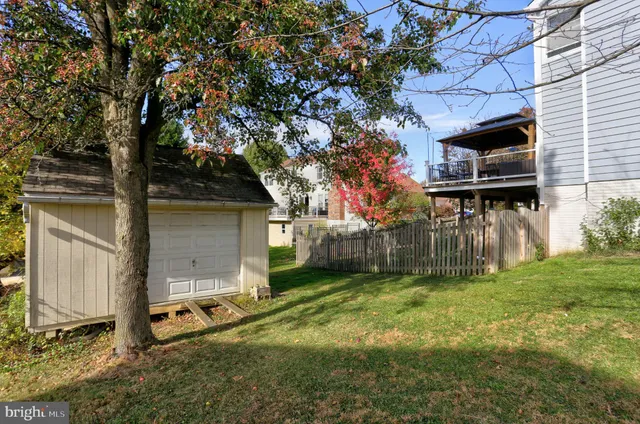 $765,000 | 8200 Splashing Brook Court, Laurel, MD 20723