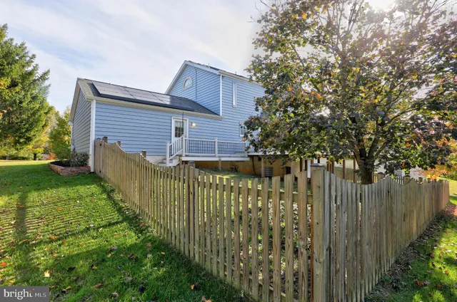 $765,000 | 8200 Splashing Brook Court, Laurel, MD 20723