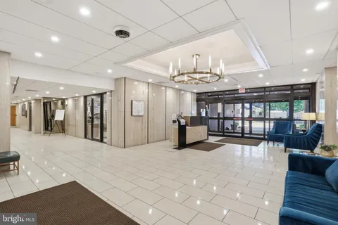 $314,900 | 6101 Edsall Road, Unit 502, Alexandria, VA 22304