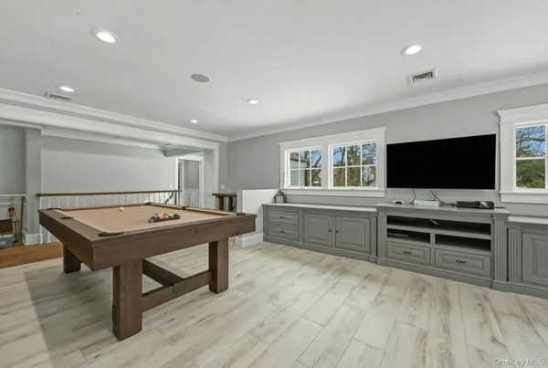$4,450,000 | 192 Burtis Lane, Muttontown, NY 11791