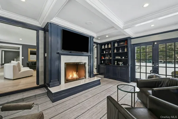 $4,450,000 | 192 Burtis Lane, Muttontown, NY 11791