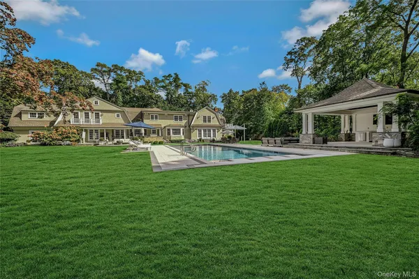$4,450,000 | 192 Burtis Lane, Muttontown, NY 11791