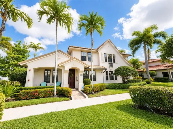 $2,800 | 1367 Artesia Drive West, Unit 302, Naples, FL 34113