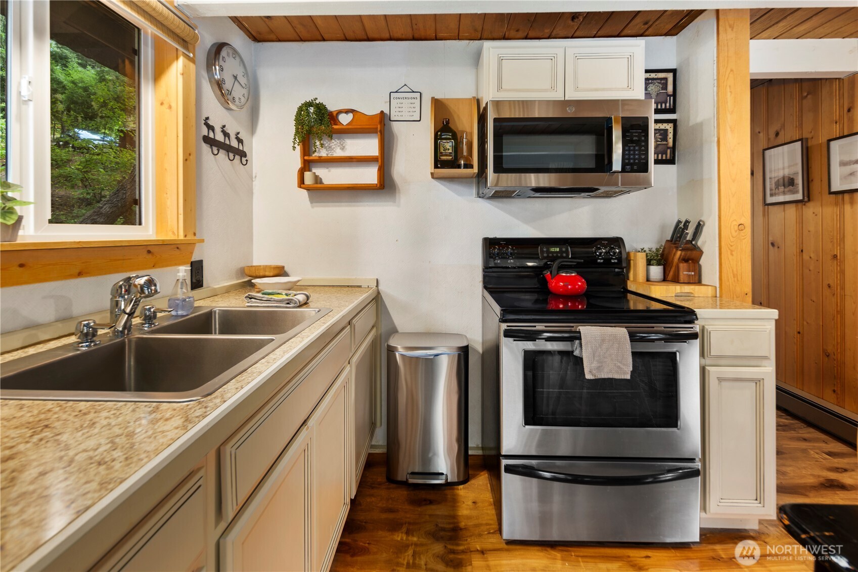 61 Hideaway Lane Ronald, WA 98940 - Photo 6 of 30 a kitchen with a sink and steel appliances