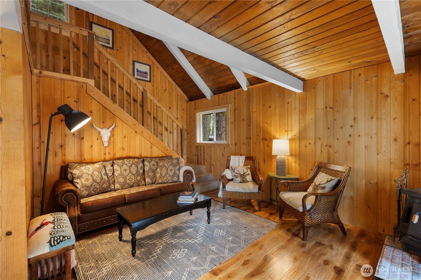 61 Hideaway Lane Ronald, WA 98940 - Photo 10 of 30 a building outdoor space with patio furniture and wooden floor