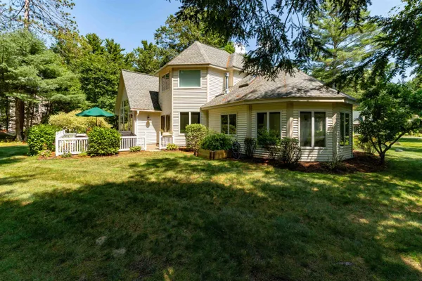 $1,295,000 | 7 Fairway Drive, Hale's Location, NH 03860