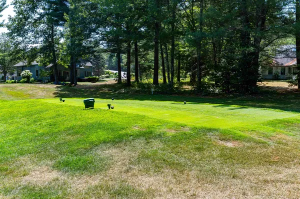 $1,295,000 | 7 Fairway Drive, Hale's Location, NH 03860