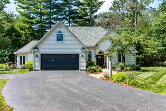 $1,295,000 | 7 Fairway Drive, Hale's Location, NH 03860
