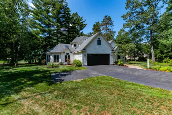 $1,295,000 | 7 Fairway Drive, Hale's Location, NH 03860