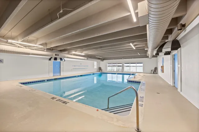 $180,000 | 4407 Wilshire Boulevard, Unit 305, Mound, MN 55364