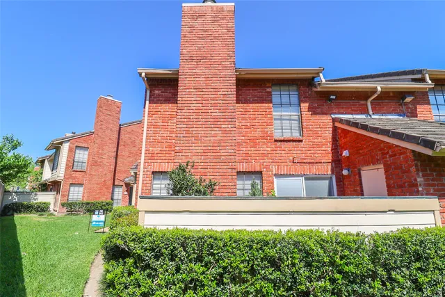 $124,900 | 2211 South Kirkwood Road, Unit 51, Houston, TX 77077