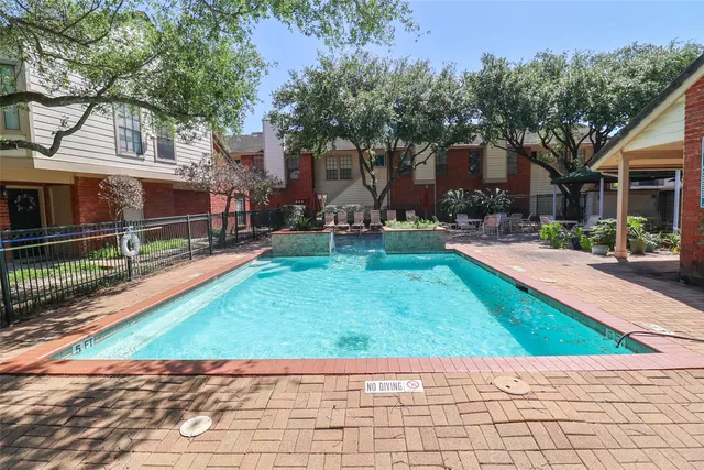 $124,900 | 2211 South Kirkwood Road, Unit 51, Houston, TX 77077