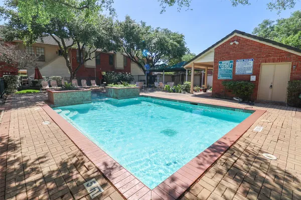 $124,900 | 2211 South Kirkwood Road, Unit 51, Houston, TX 77077