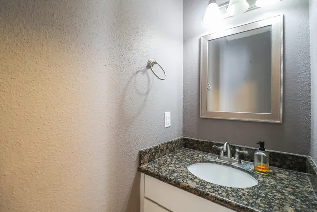 $124,900 | 2211 South Kirkwood Road, Unit 51, Houston, TX 77077