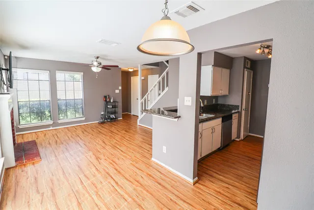 $124,900 | 2211 South Kirkwood Road, Unit 51, Houston, TX 77077