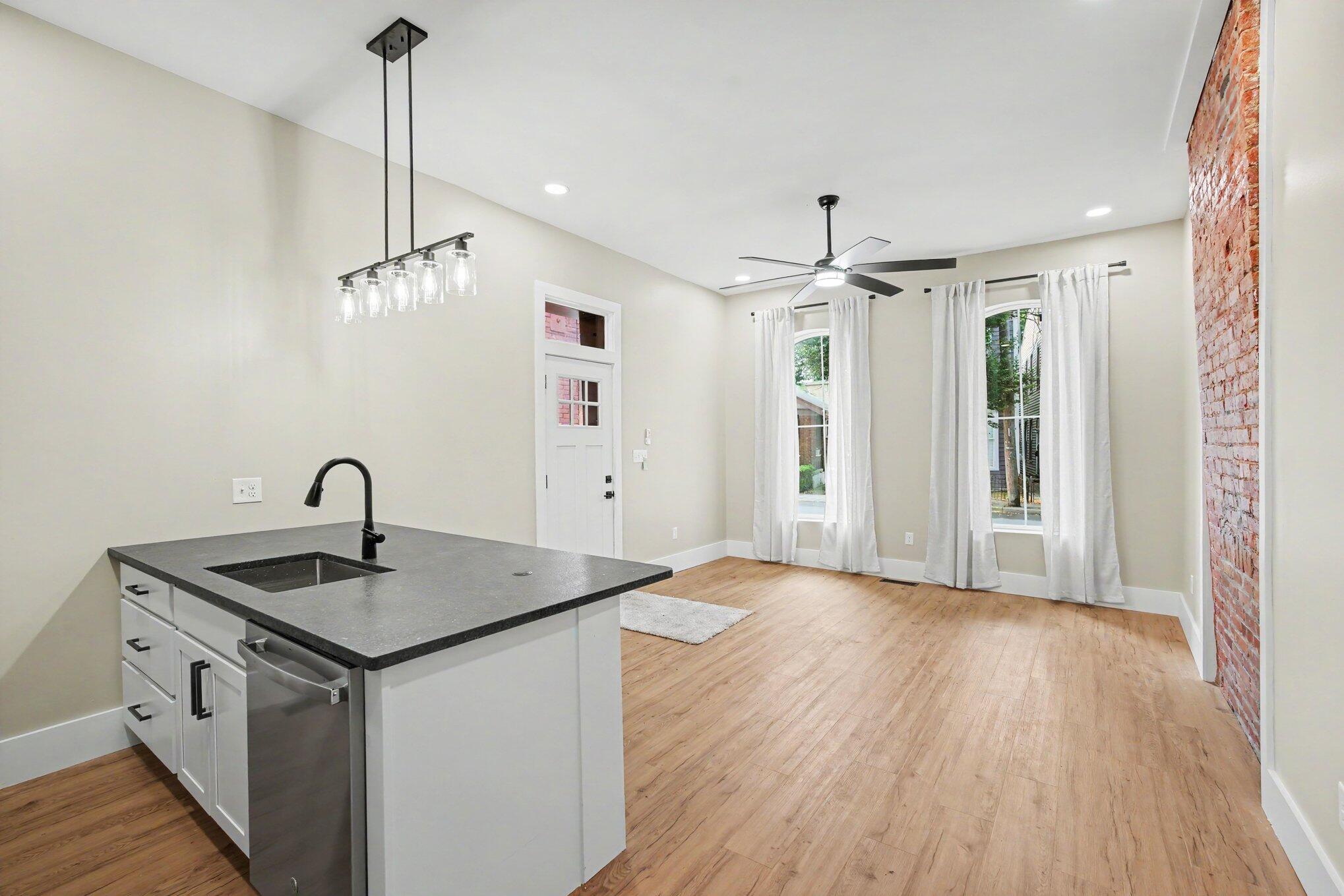 218 West 5th Street Covington, KY 41011 - Photo 9 of 28 008_file_1386
