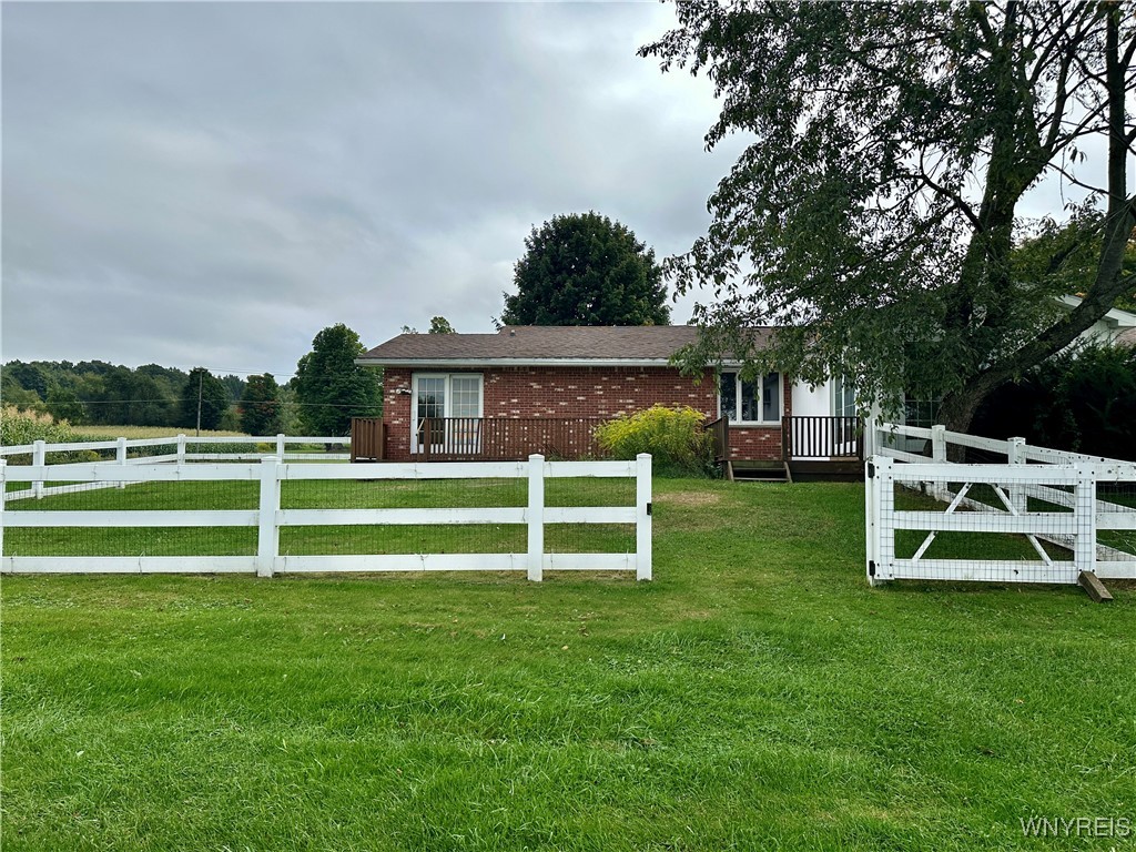 1745 Highway 78 Java, NY 14082 - Photo 32 of 49 Single family residence - Fenced in area