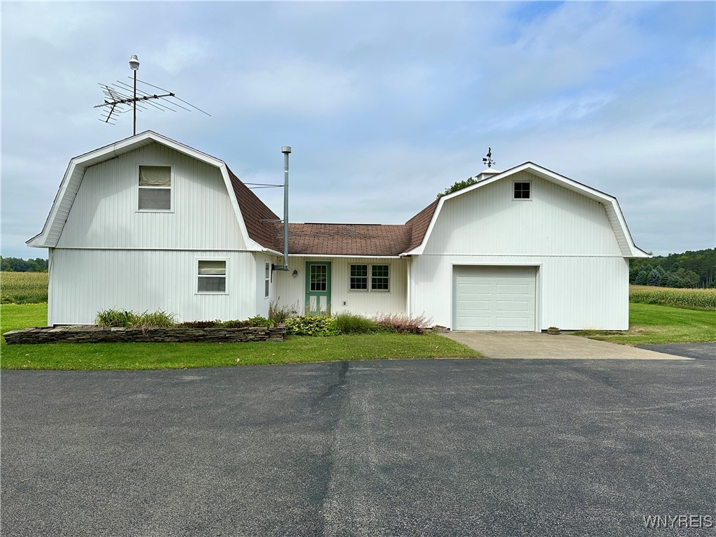 1745 Highway 78 Java, NY 14082 - Photo 33 of 49 Cottage - front view