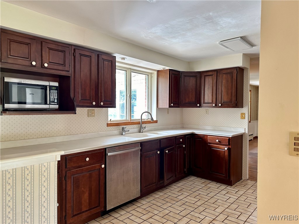 1745 Highway 78 Java, NY 14082 - Photo 7 of 49 Single family residence - kitchen