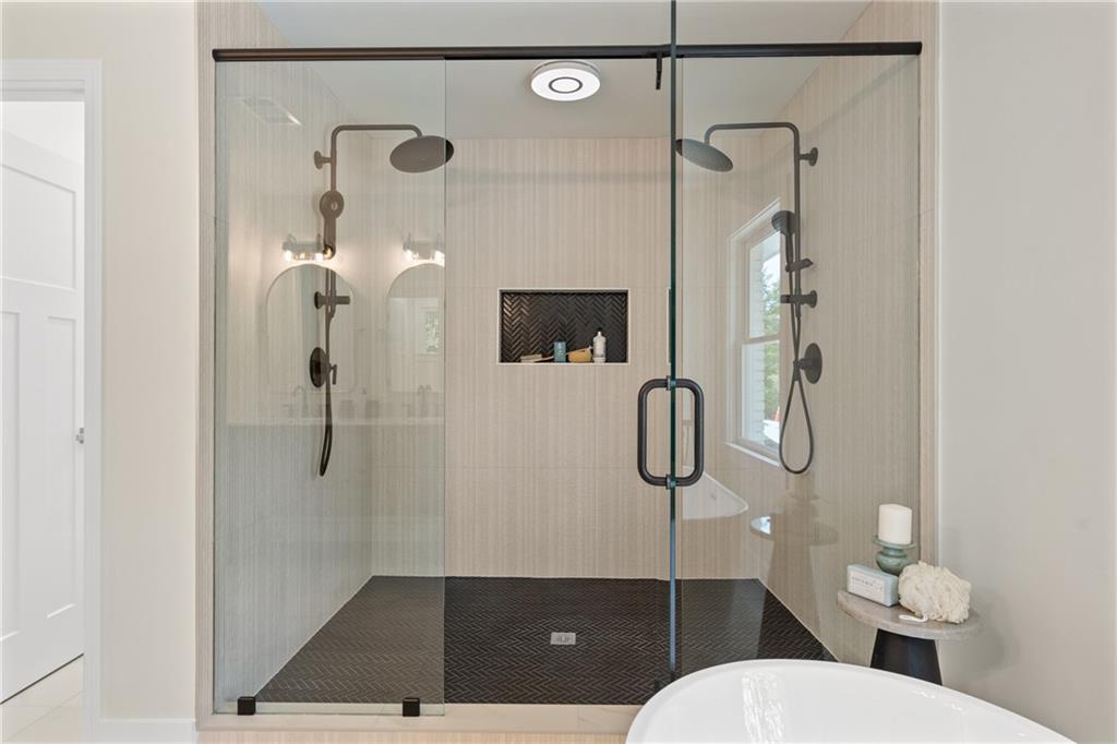 670 Riverside Road Roswell, GA 30075 - Photo 27 of 53