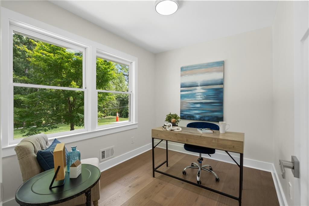 670 Riverside Road Roswell, GA 30075 - Photo 8 of 53