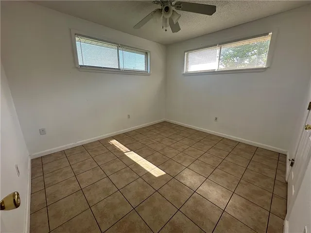 $1,600 | 2125 Edenborn Avenue, Metairie, LA 70001