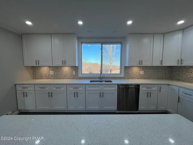 $2,600 | 1652 Bonser Road, Saylorsburg, PA 18353